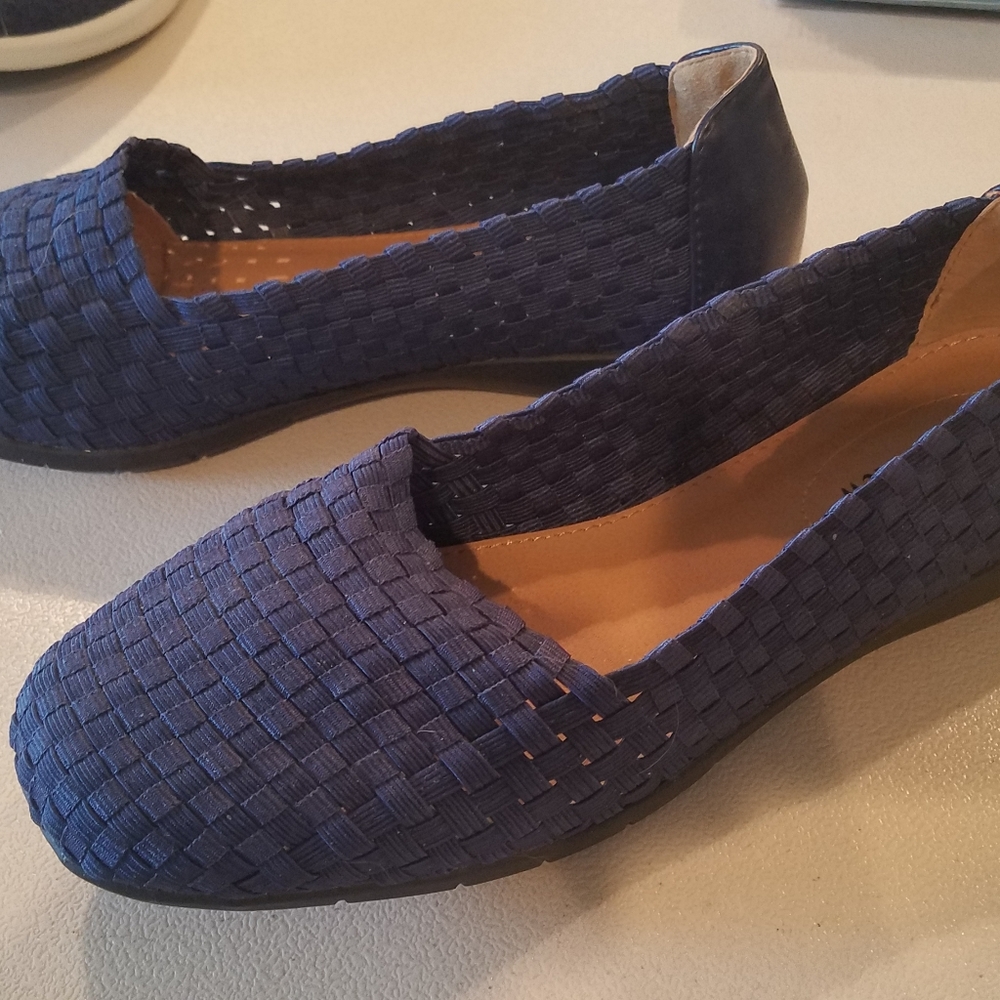 navy shoes